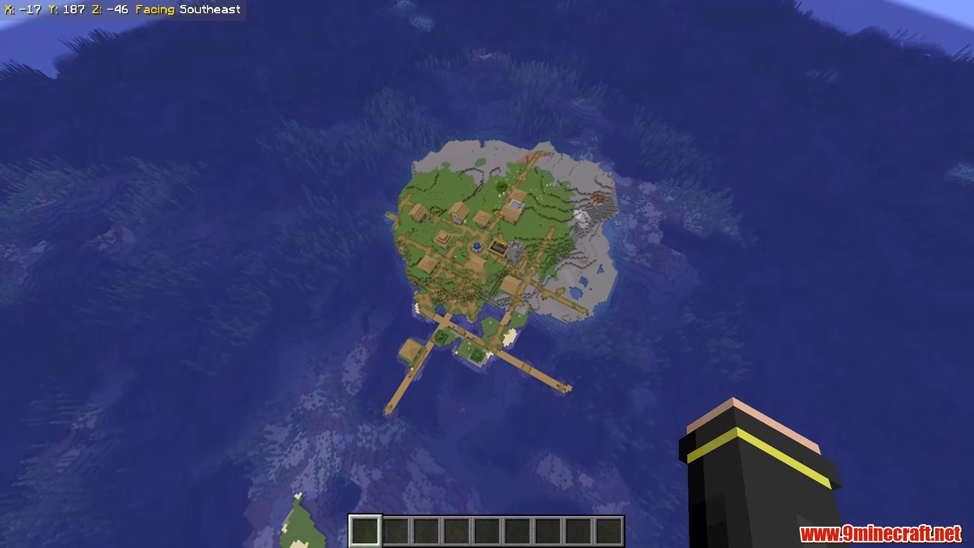 Ocean Village Harbor Island - Minecraft 26.3 Island Seed -6170494439450032585 view 3